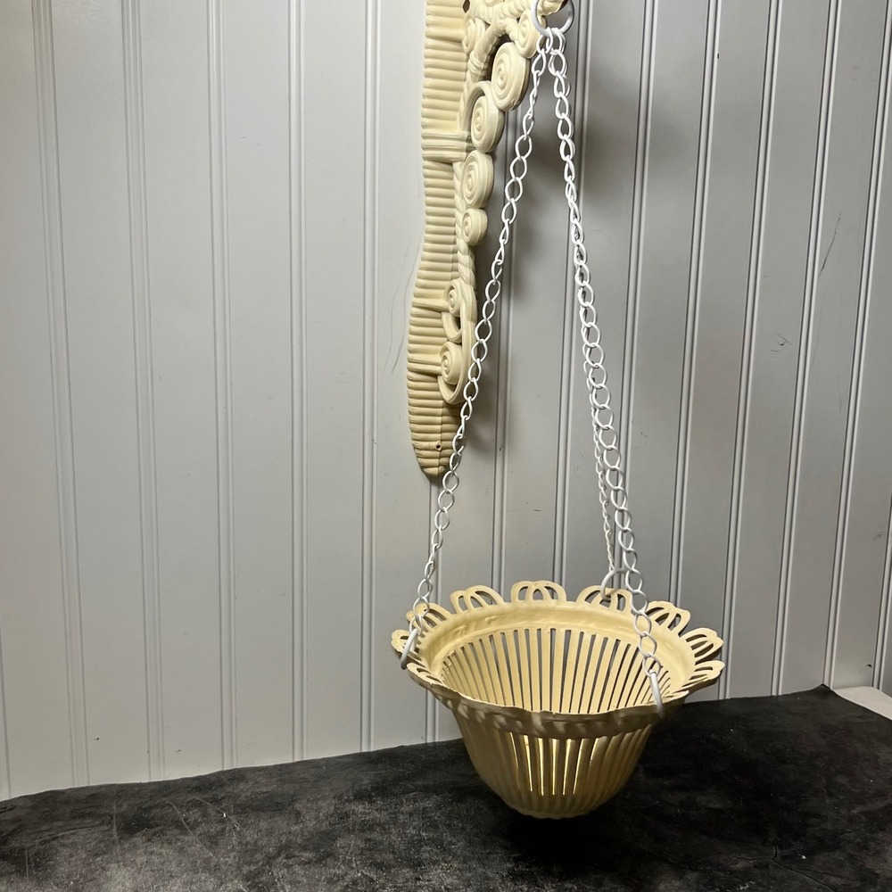 Vintage Homco Ivory White Molded Resin Plant Hanger Basket | Cottage 70s